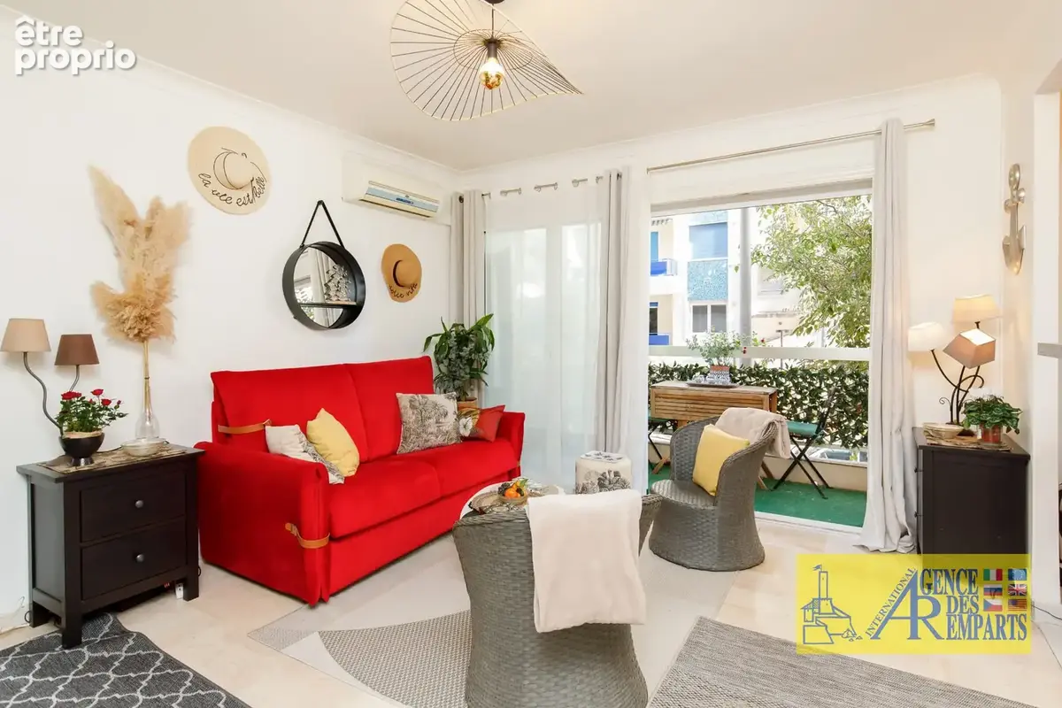 Beau studio avec coin nuit avec vue mer   Quartier Ponteil Antibes - photo 7