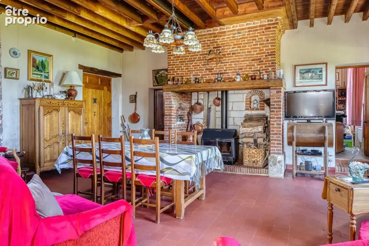 Manoir  du XVI ème , 218 m2 + grenier + cellier/  1480 m2 de dépendances sur 1,6ha - photo 9