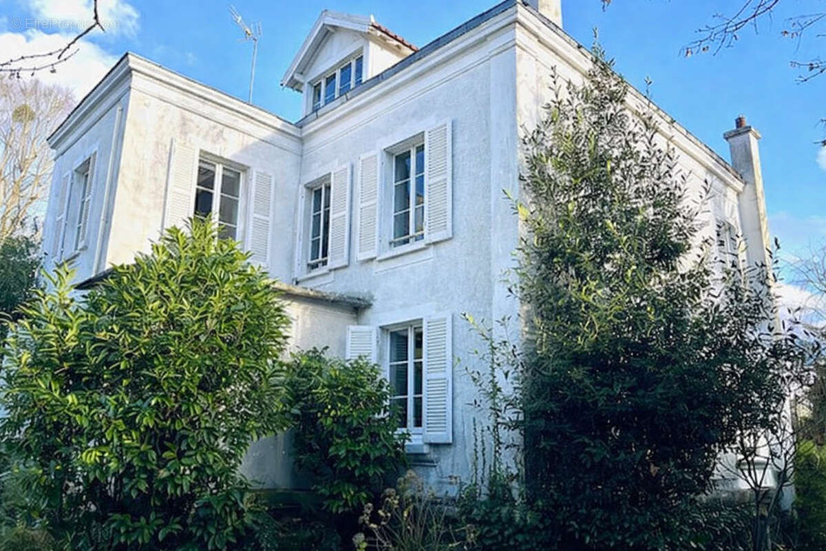 Arriere volets ouverts - Maison à BRUNOY