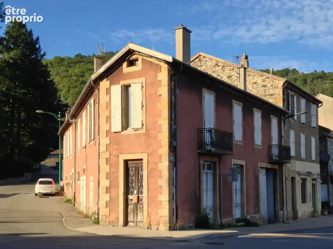 Immeuble à renover (160 m2) avec grand garage (90 m2). - photo 4