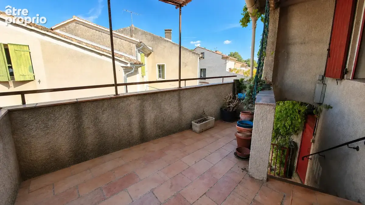 Grand T3 de 85 m2 avec terrasse et cave - photo 1