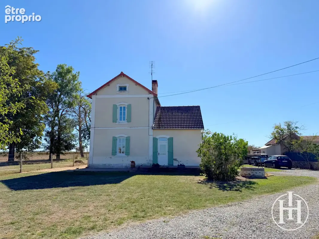 Bessais-le-Fromental   Maison familiale avec 4 chambres et terrain de 4000 m2 - photo 14