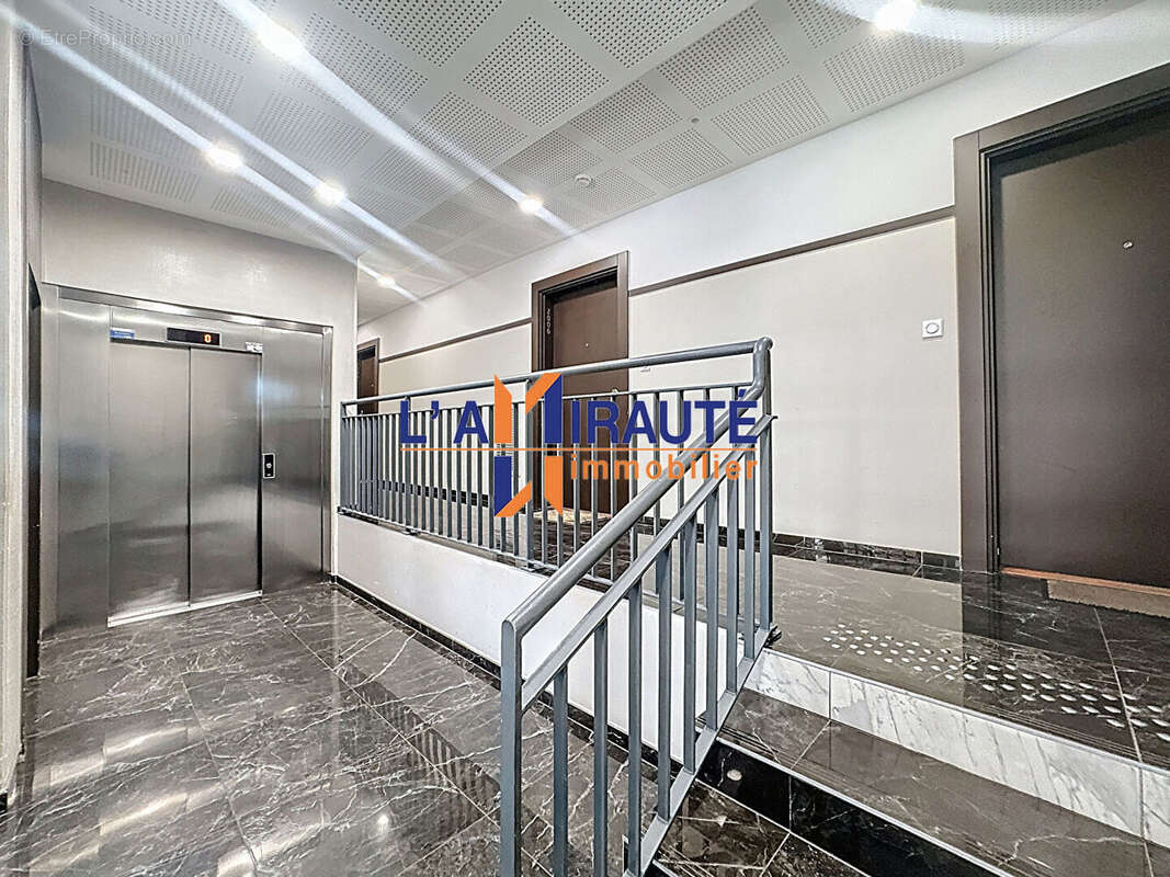 Appartement à HOUILLES