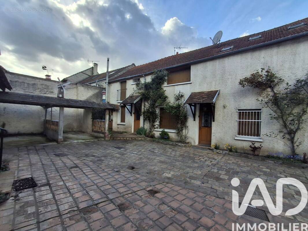 Photo 1 - Appartement à BALLAINVILLIERS