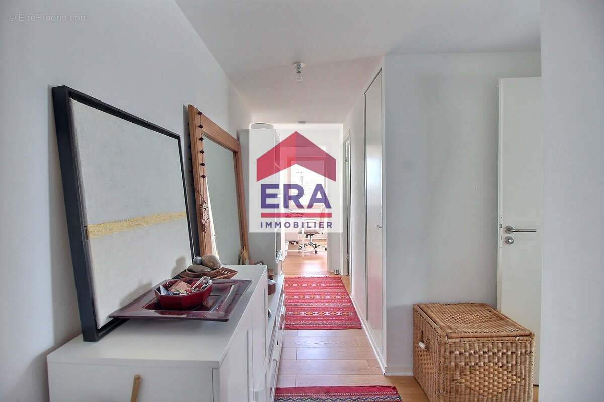 Appartement à L'ILE-SAINT-DENIS