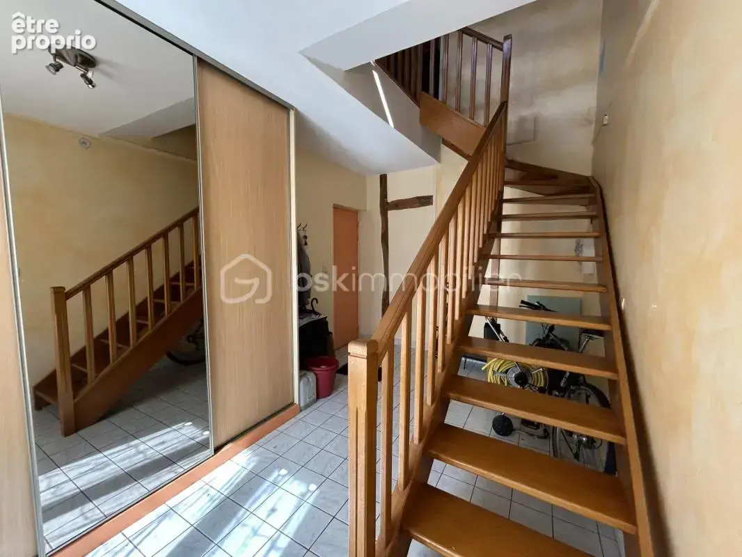Appartement duplex en plein centre ville, 4 pièces, 2 chambres, terrasse, grenier, cave et place de parking privative! - photo 13