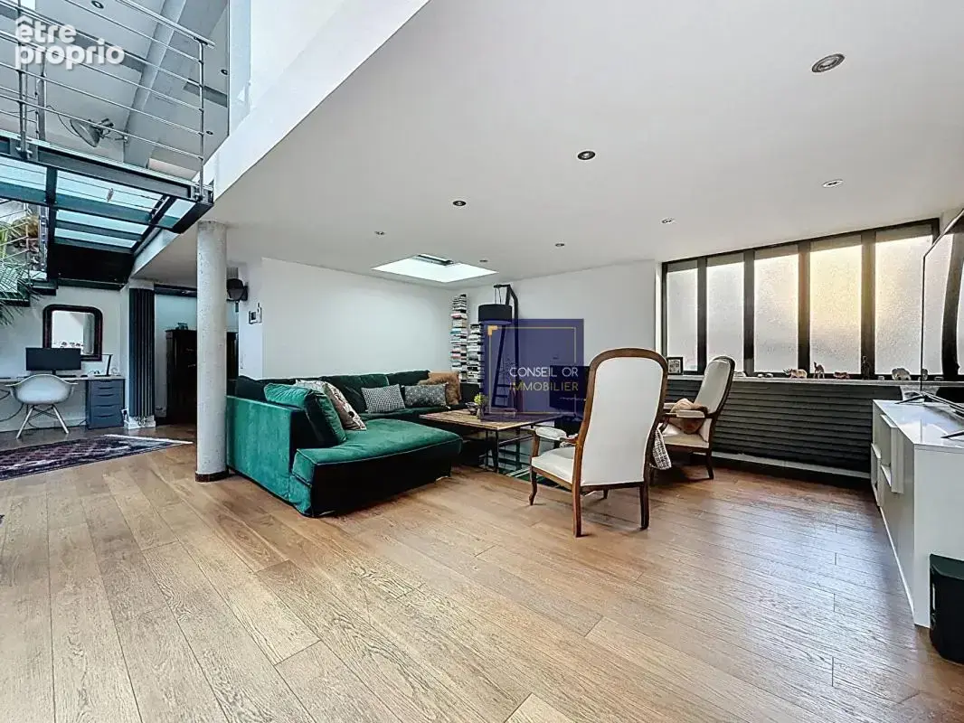 Loft atypique 180m2 - Jardin privatif - proximité immédiate  métro B Lyon Gerland - photo 9