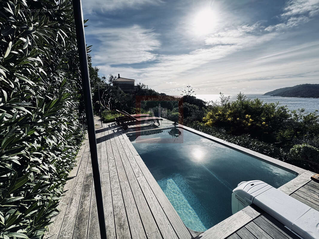 Maison à HYERES