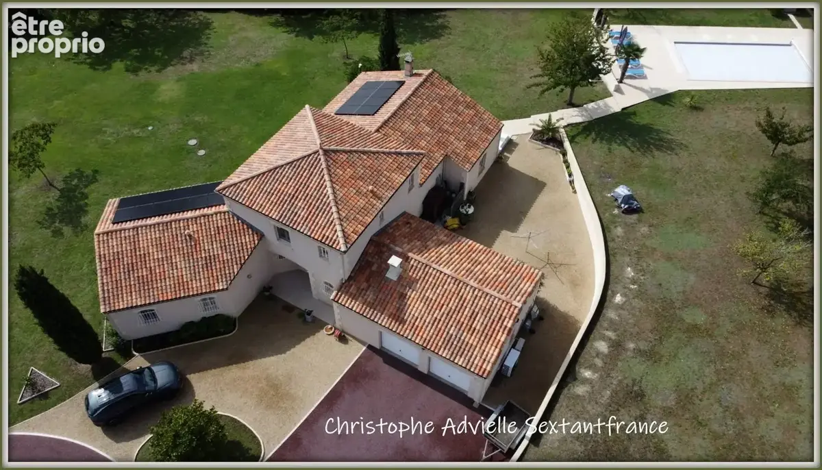 Belle contemporaine, 4 chambres, 2 salles d'eau, double garage, piscine sur 5118 M2 - photo 10