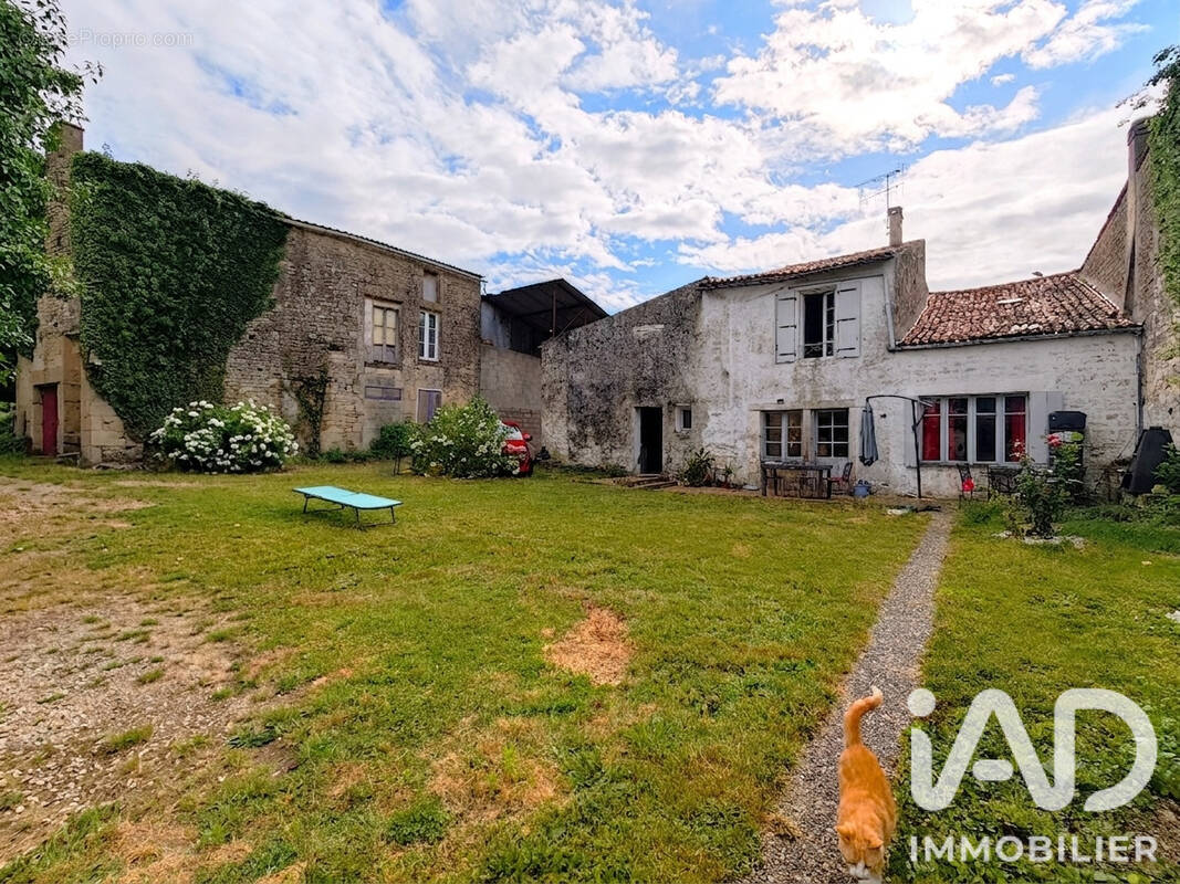 Photo 1 - Maison à AULNAY