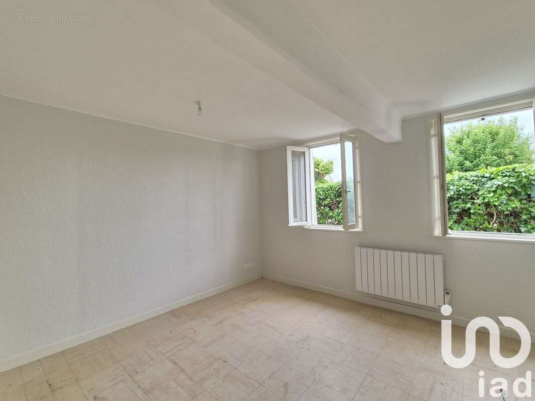 Photo 4 - Maison à BUCHERES