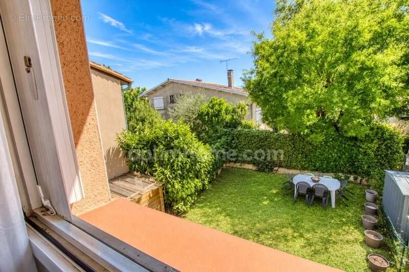 Toulouse lalande – maison t4 rénovée de 84,45 m2 – jardin – garage – parking privatif – environnement calme / impasse - photo 17