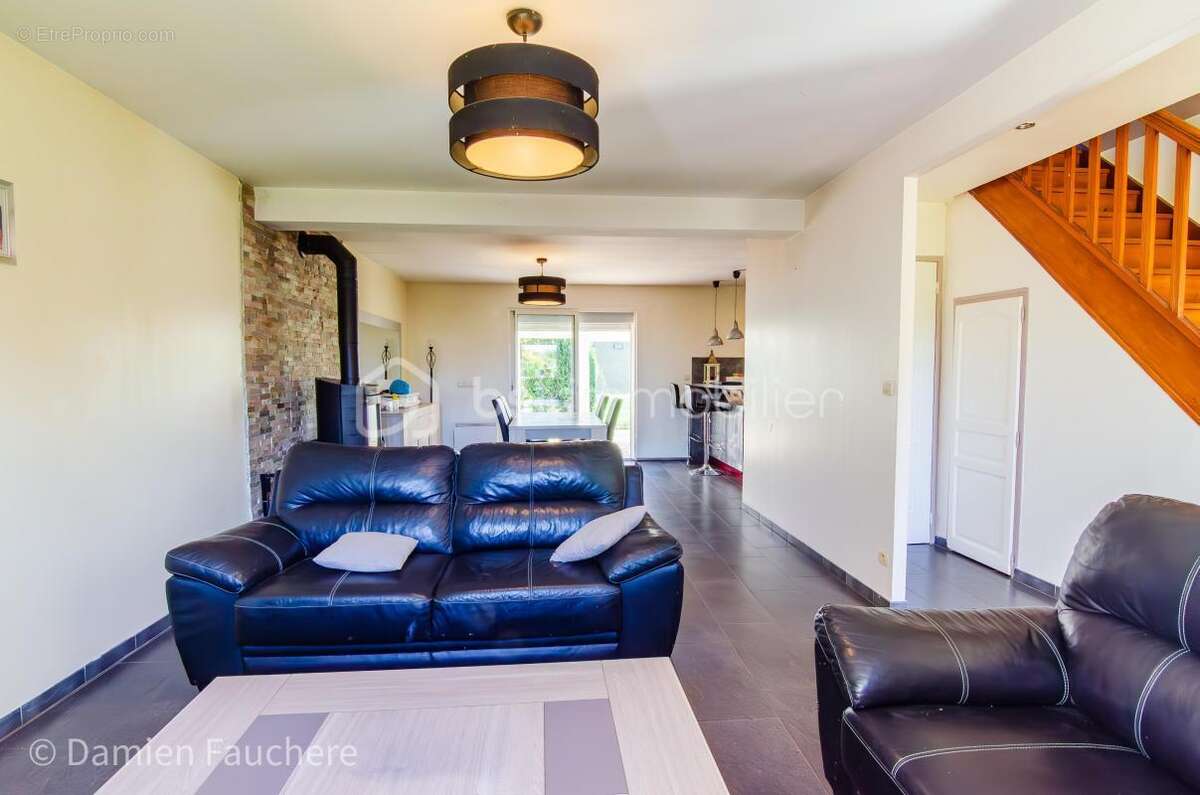 Maison à VARENNES-SUR-SEINE