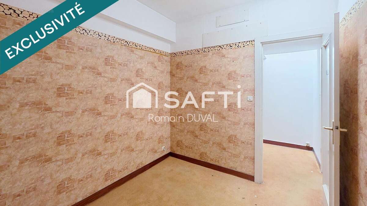 Commerce 28 m² à Toulon  - photo 4