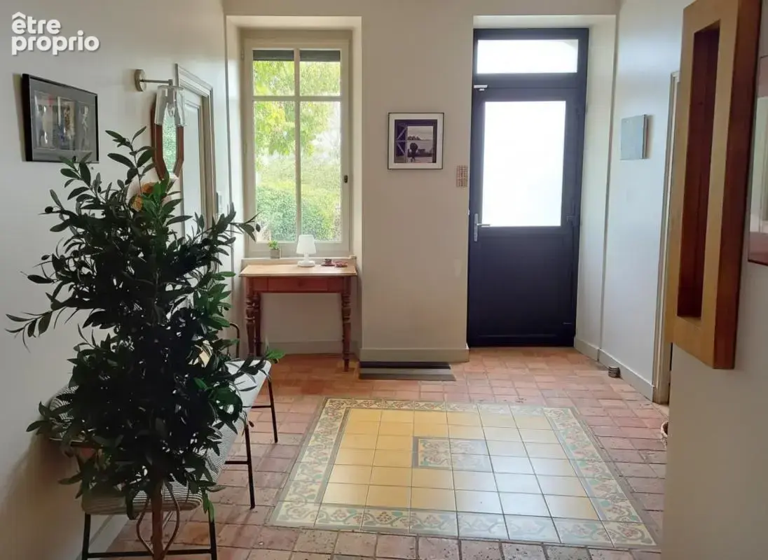 Laval – maison de caractère de 240 m² avec jardin arboré de 1 180 m², à deux pas du centre-ville - photo 11