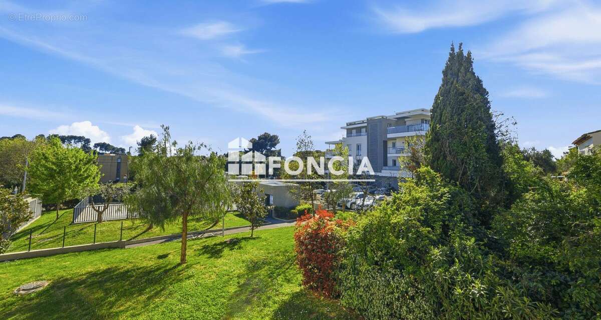 Appartement à LE CANNET