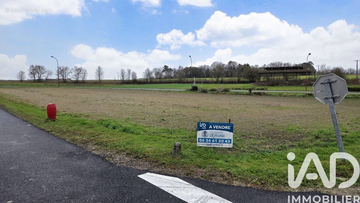 Photo 1 - Terrain à SOMME-SUIPPE