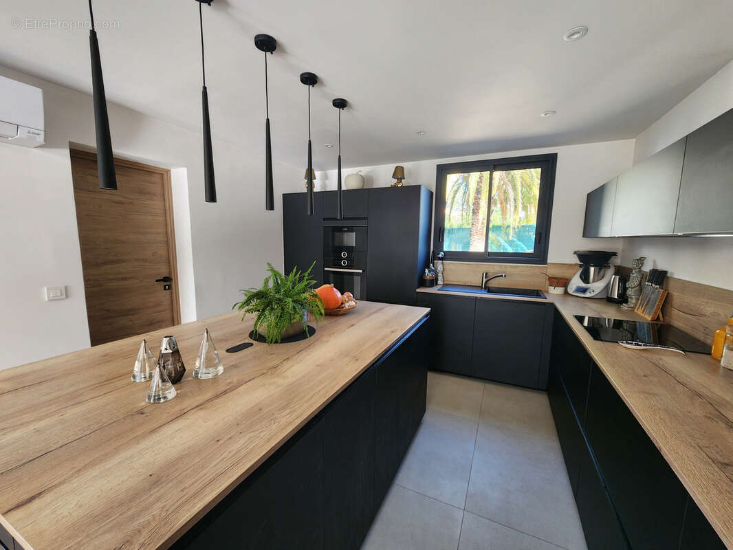 Maison à FREJUS