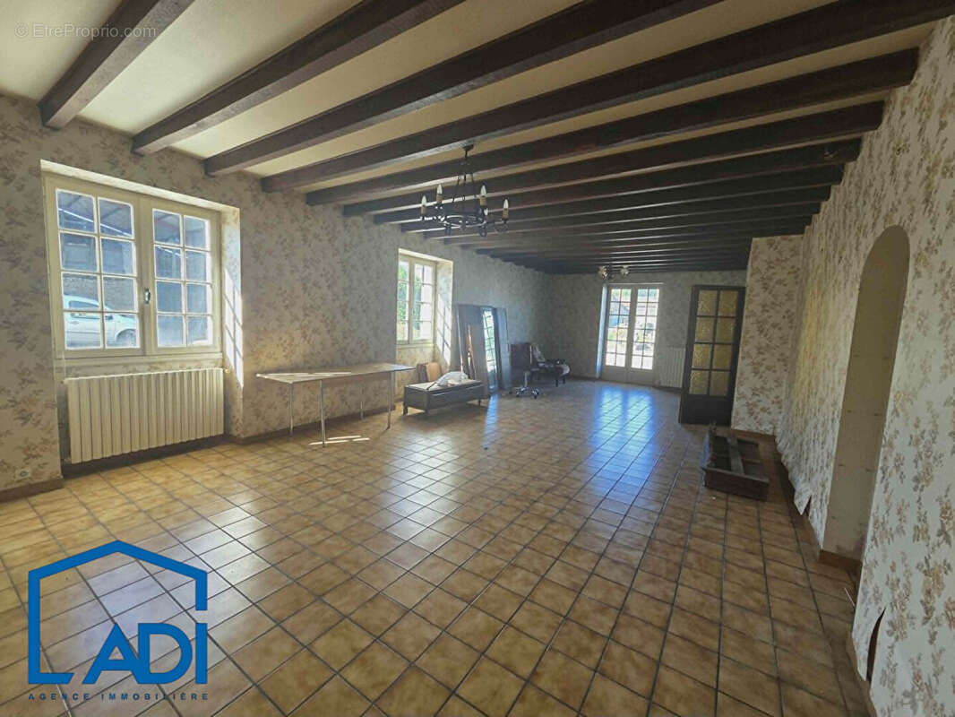 À vendre, Saint-Maixent-l'École ! - photo 3