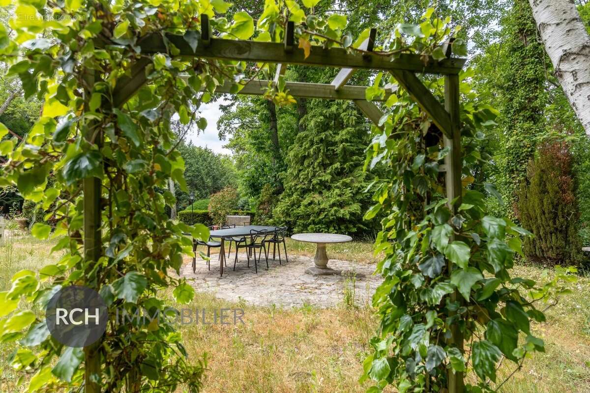 Maison à MONTFORT-L'AMAURY