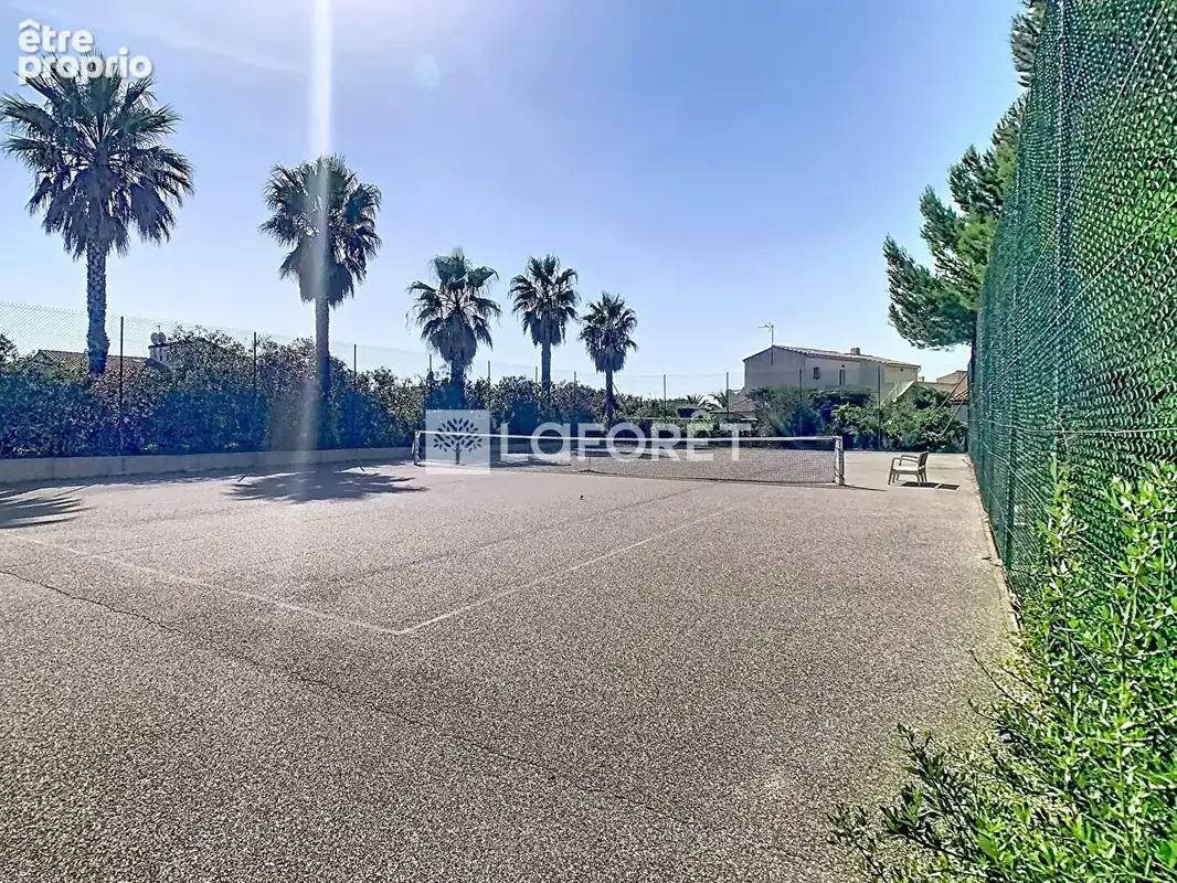 Carro t3 avec terrasse, jardin privatif et parking - photo 6