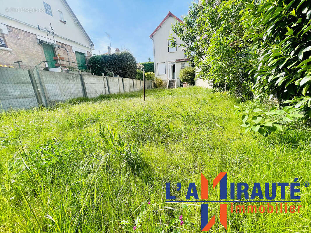 Maison à SARTROUVILLE