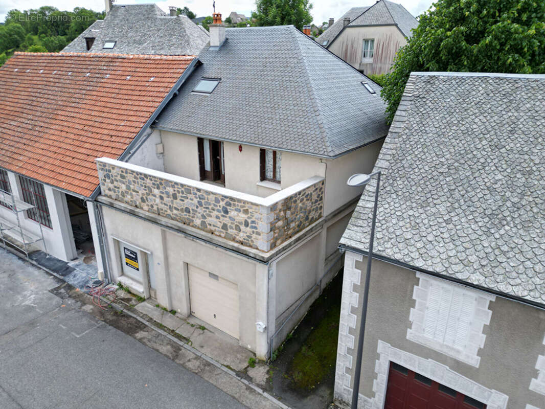 Appartement à LAGUIOLE