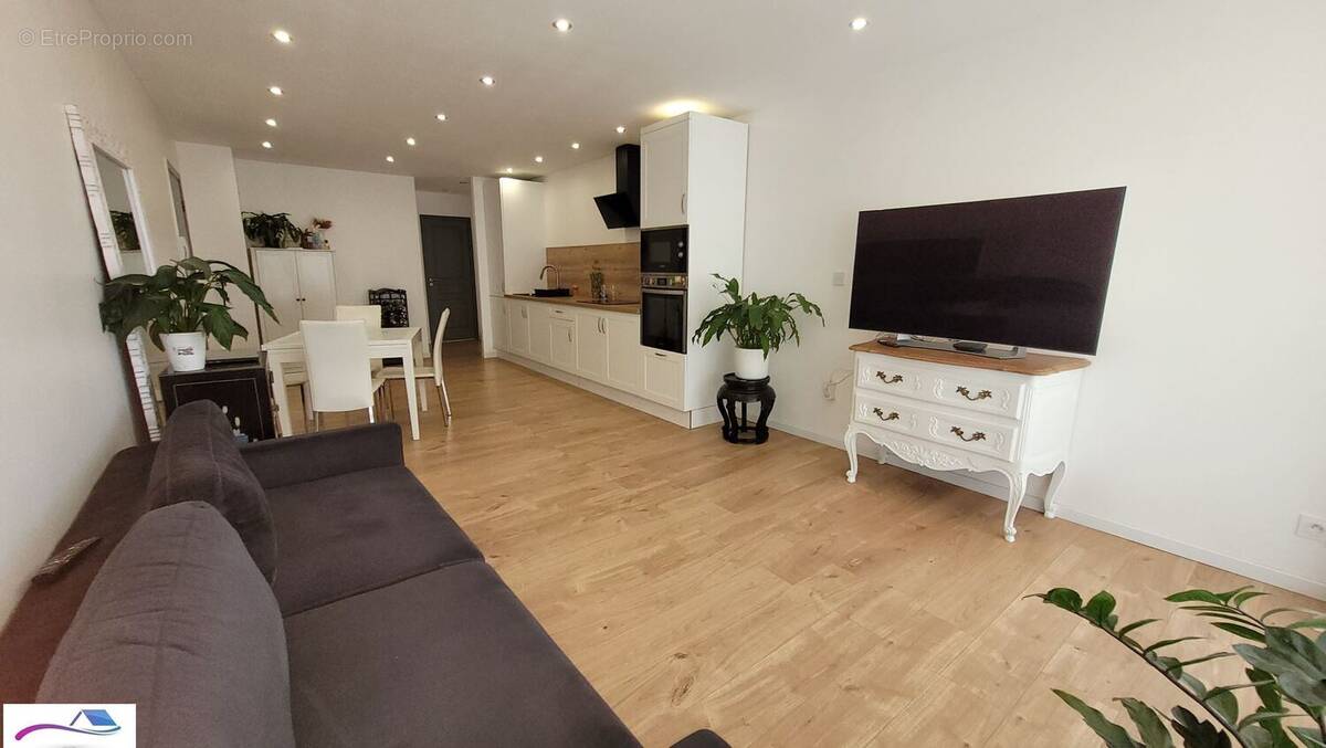 Appartement à MANDELIEU-LA-NAPOULE