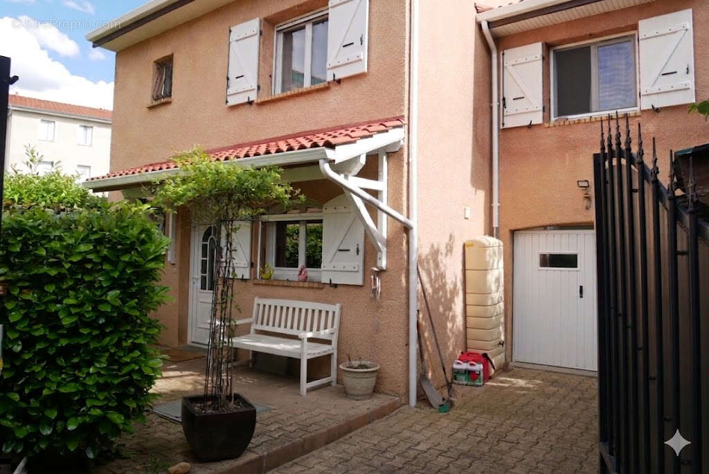 Maison à CORBAS