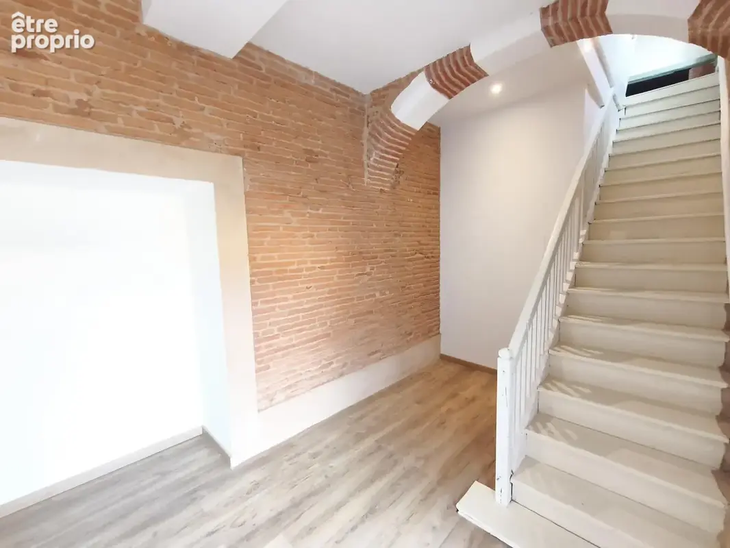 Appartement T3 bis de 96 m2 entièrement rénové avec jardin et garage - photo 7