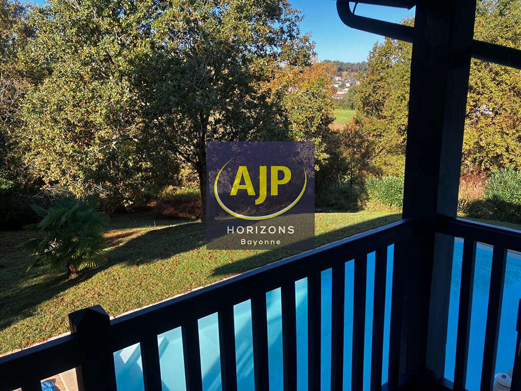 Maison à BASSUSSARRY