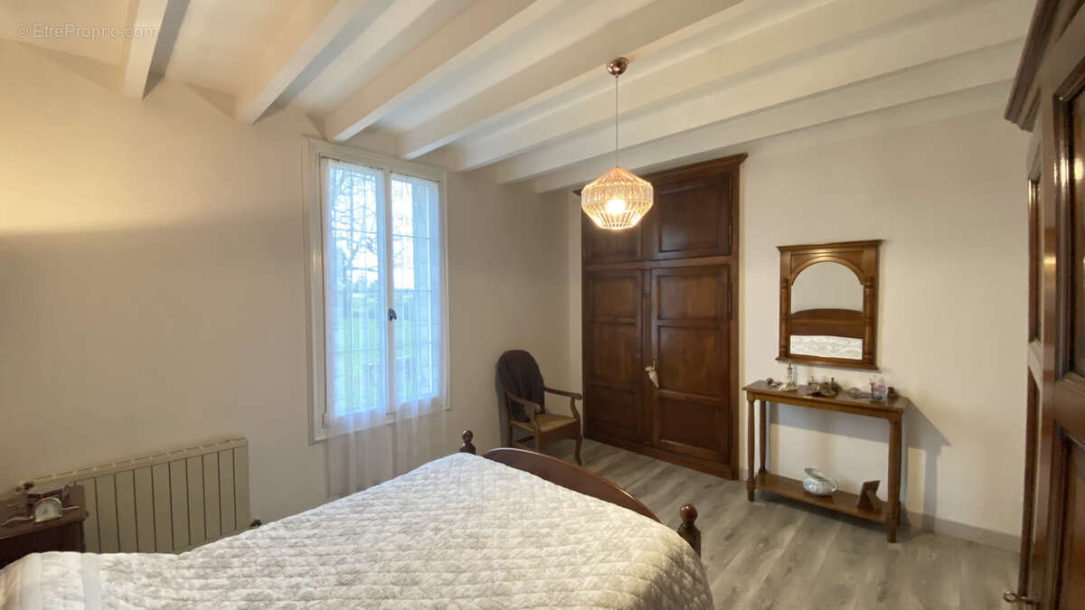 Maison à CHAMPAGNOLLES