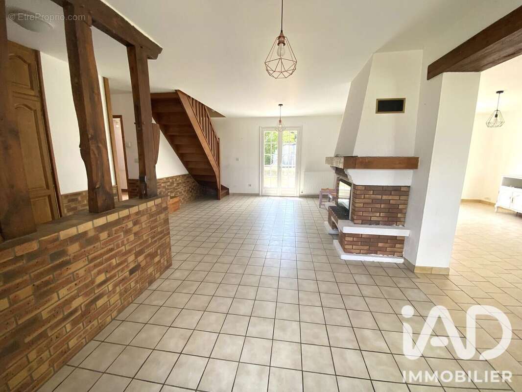 Maison 112 m² à Dampierre-Sur-Avre  - photo 2
