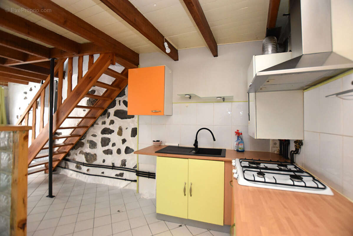 Maison de ville, quartier calme - photo 2