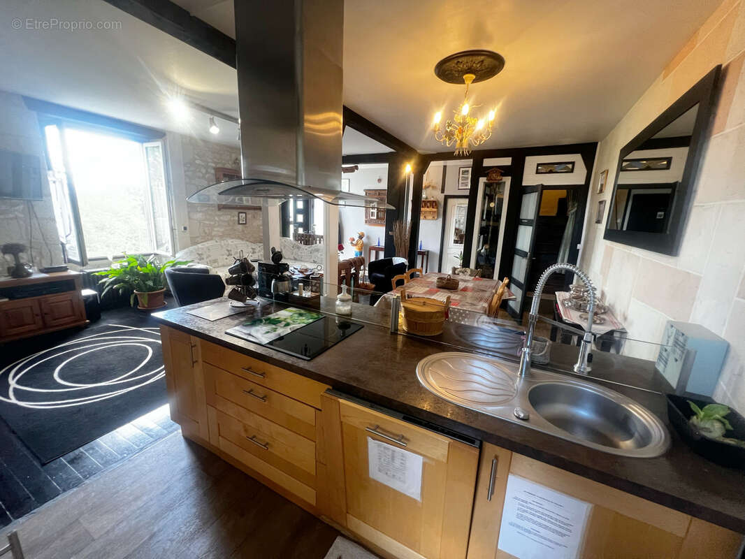 Maison à CHATELLERAULT