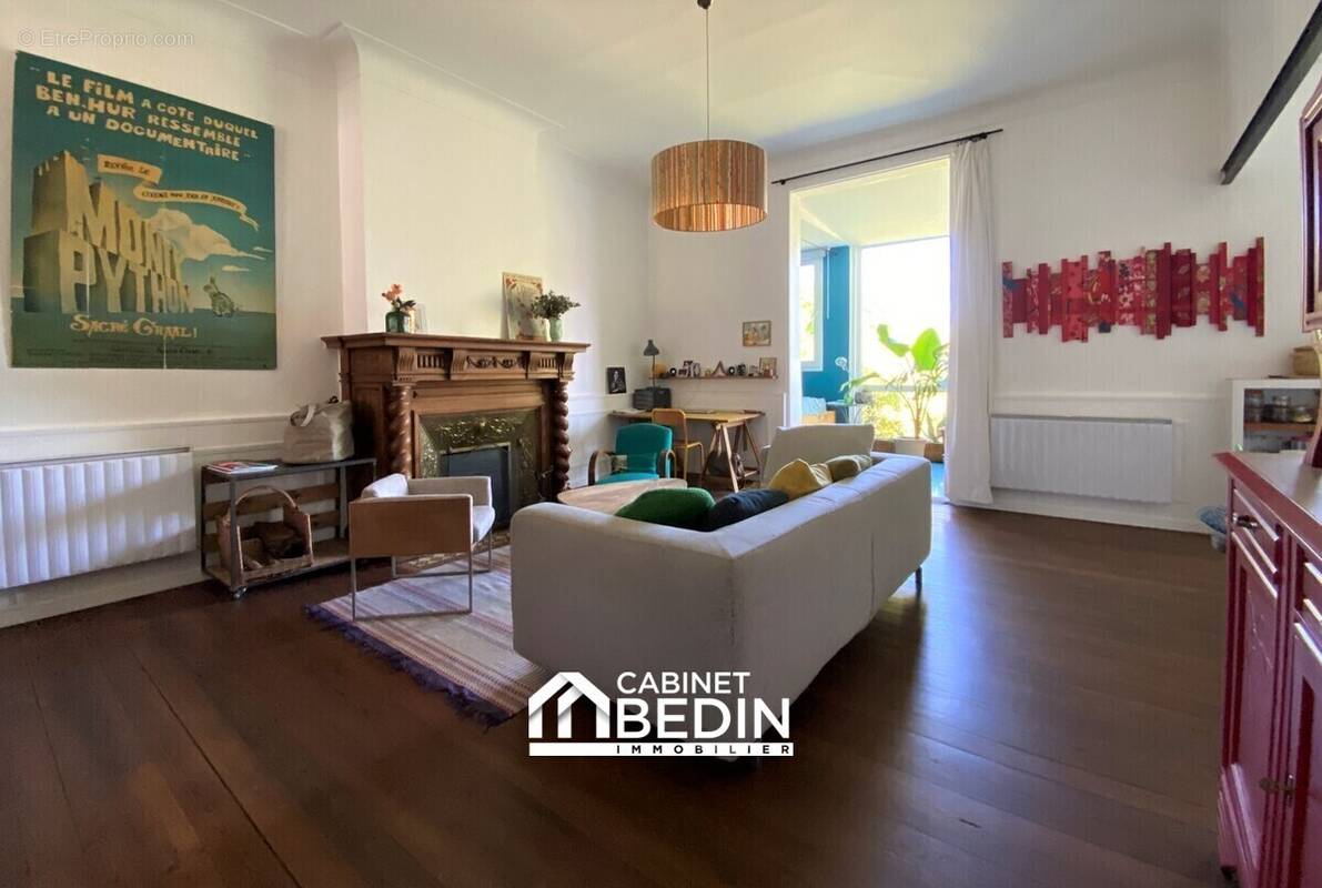 Appartement à BORDEAUX