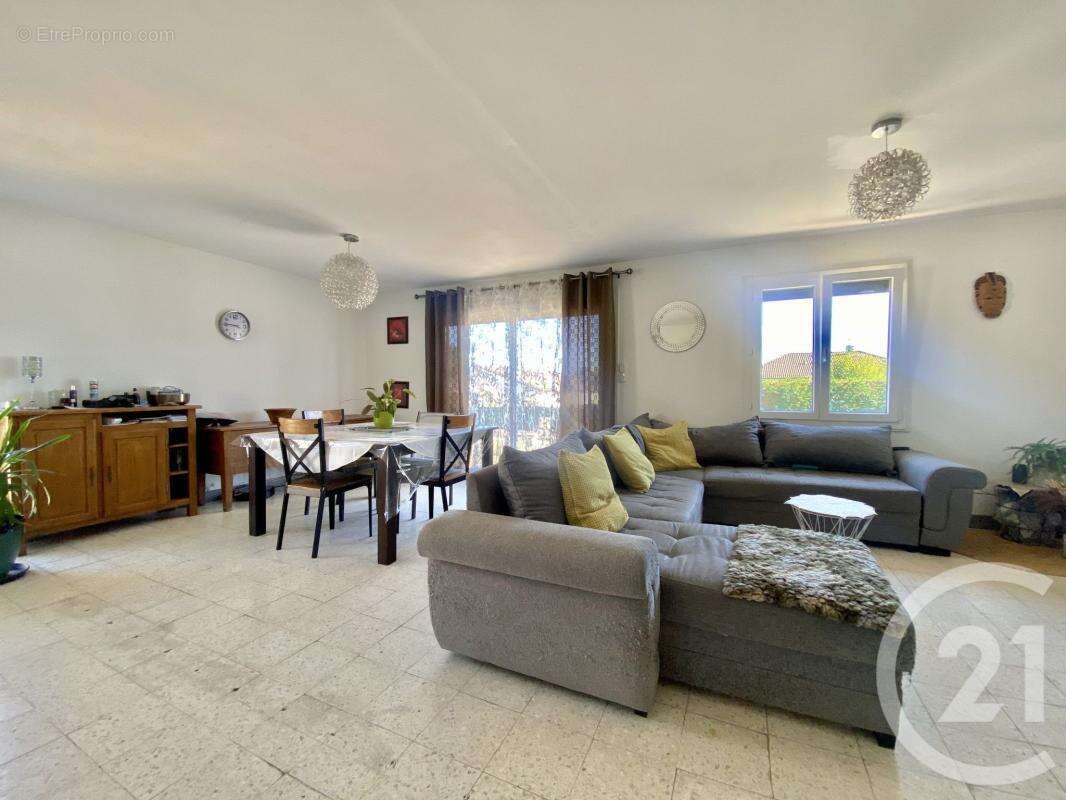 Maison à RILHAC-RANCON