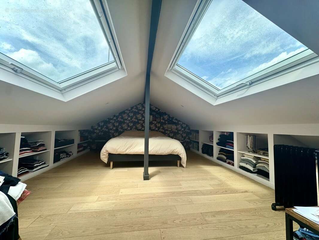 Appartement à SURESNES