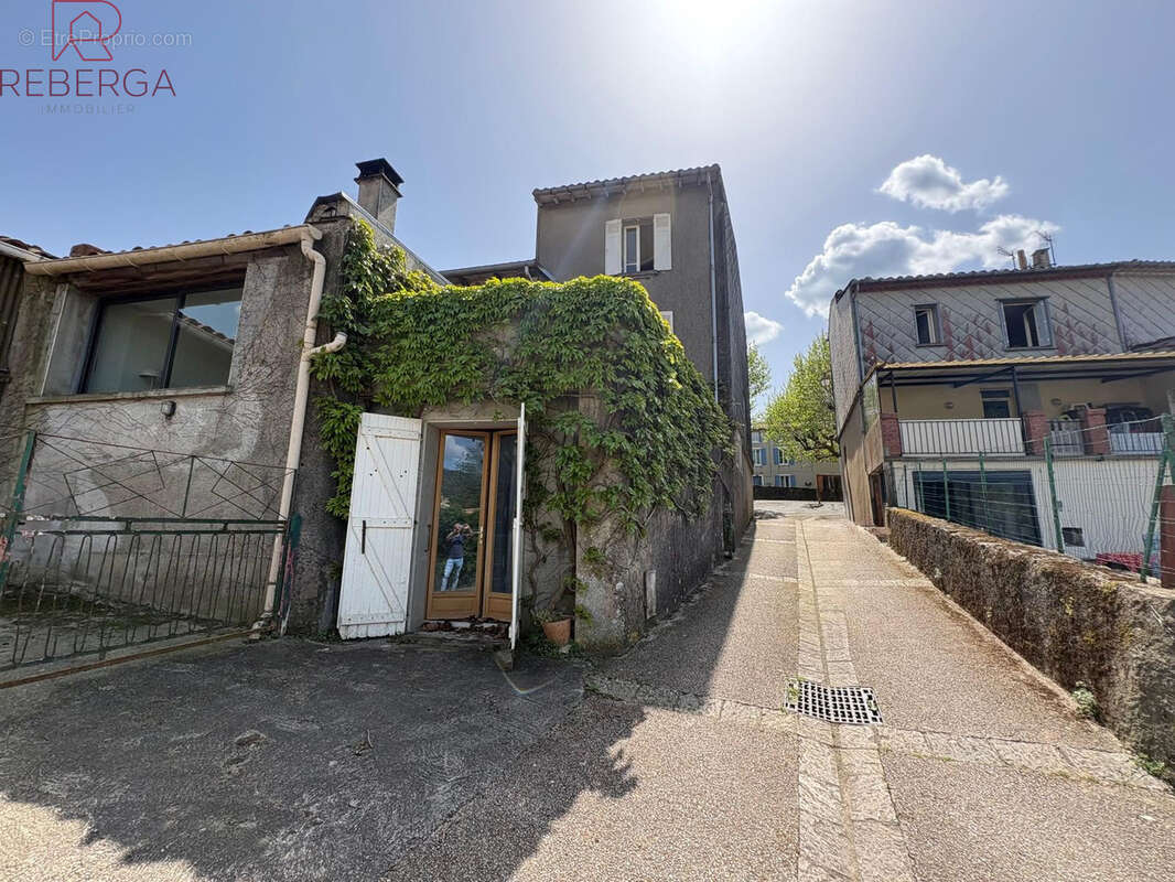 Maison à SAINT-AMANS-SOULT