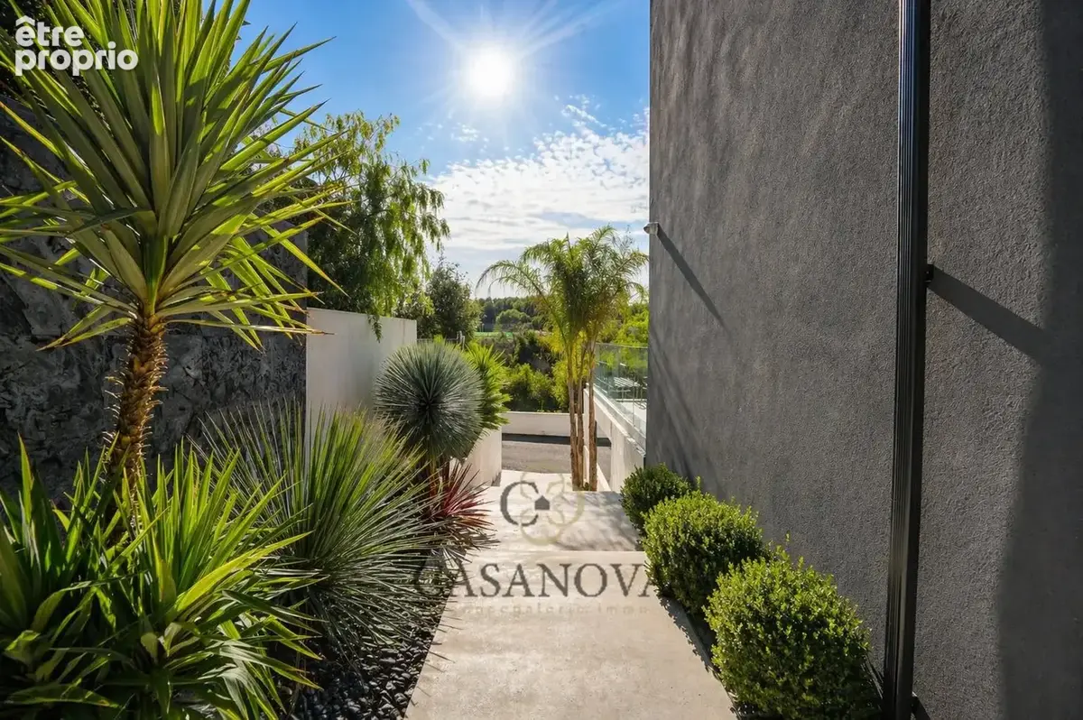 Villa moderne de 250 m² à Saint Gely-du-fesc sur 1150 m² de terrain - photo 25