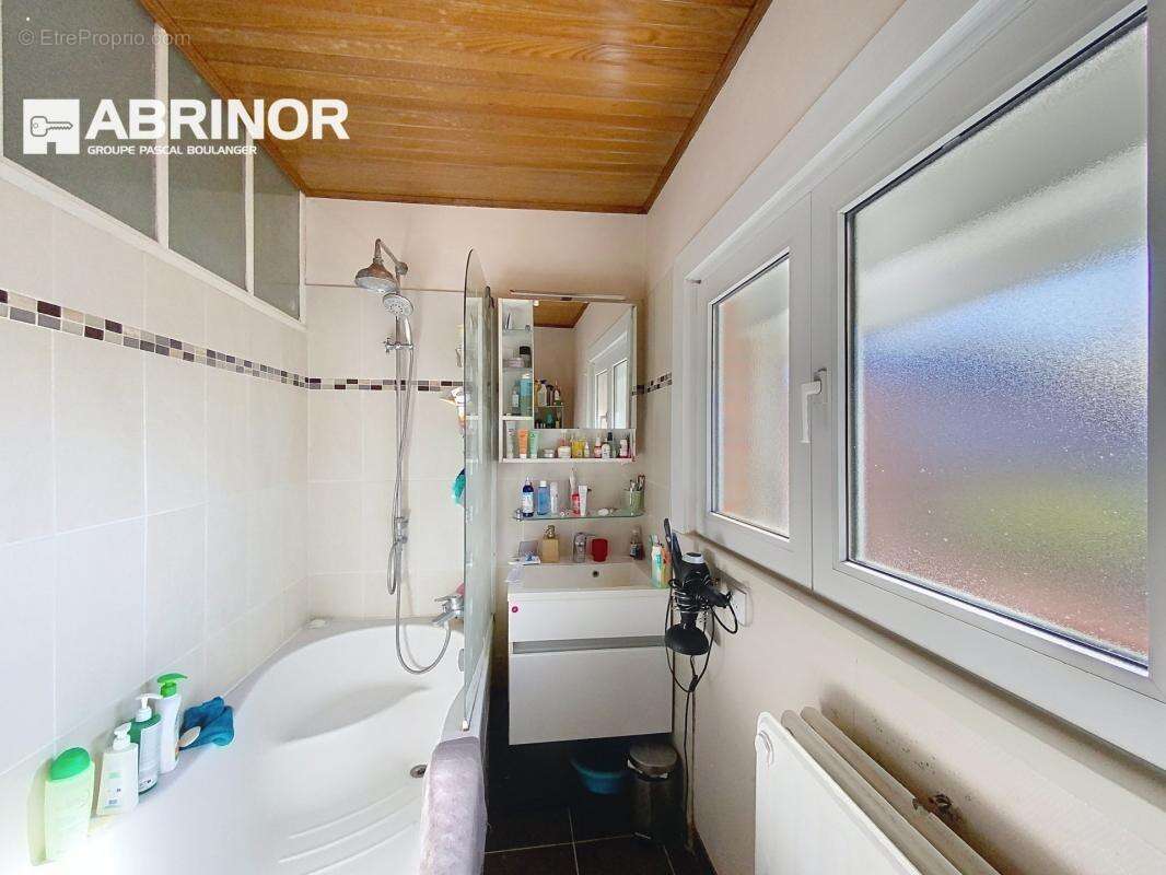 Maison à FACHES-THUMESNIL