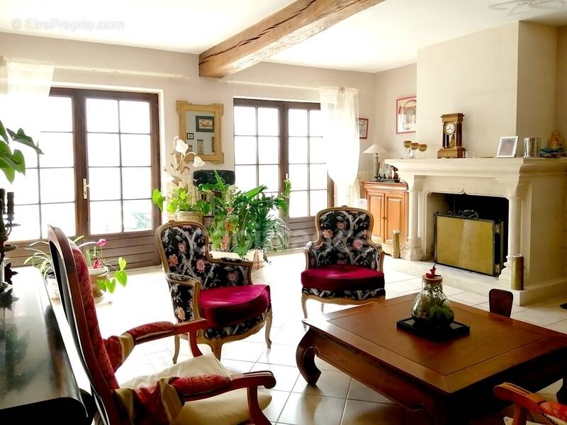 Maison à NOYERS-SUR-CHER