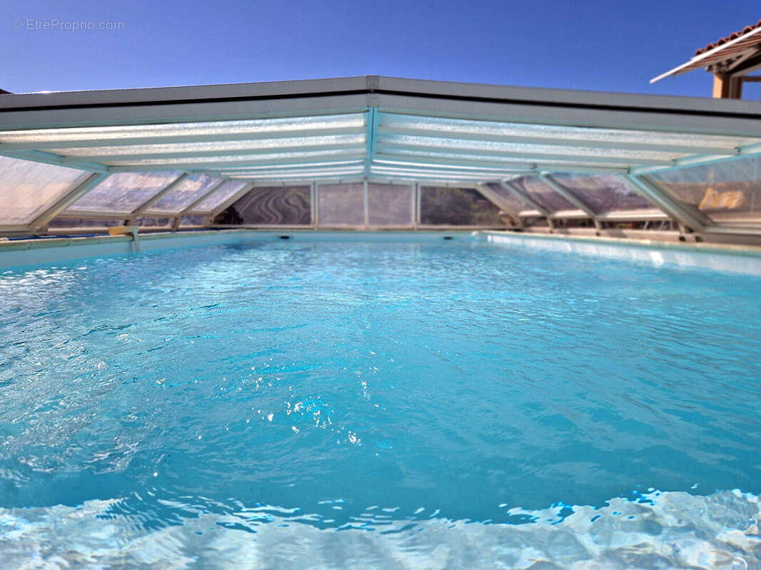 Maison à SAINTE-CECILE-LES-VIGNES