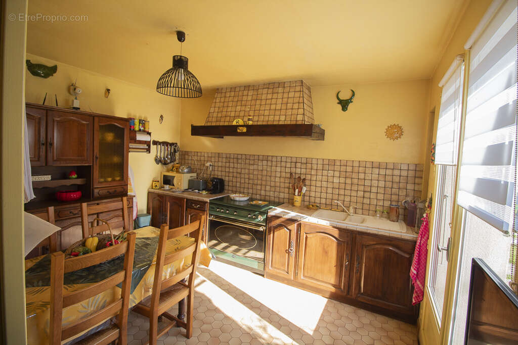 Maison à SAINT-JEAN-DE-SOUDAIN