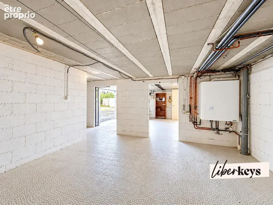 A vendre à saint-jean-de-la-ruelle (45140) – maison 5 pièces – 3 chambres – terrasse – sous-sol total - photo 13