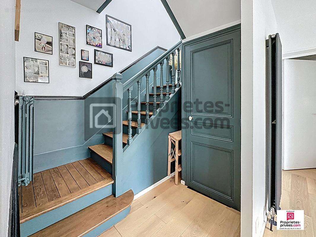 Maison à CRECY-LA-CHAPELLE