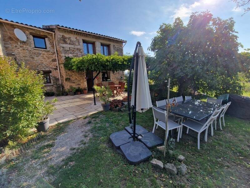 Maison à VERNOUX-EN-VIVARAIS