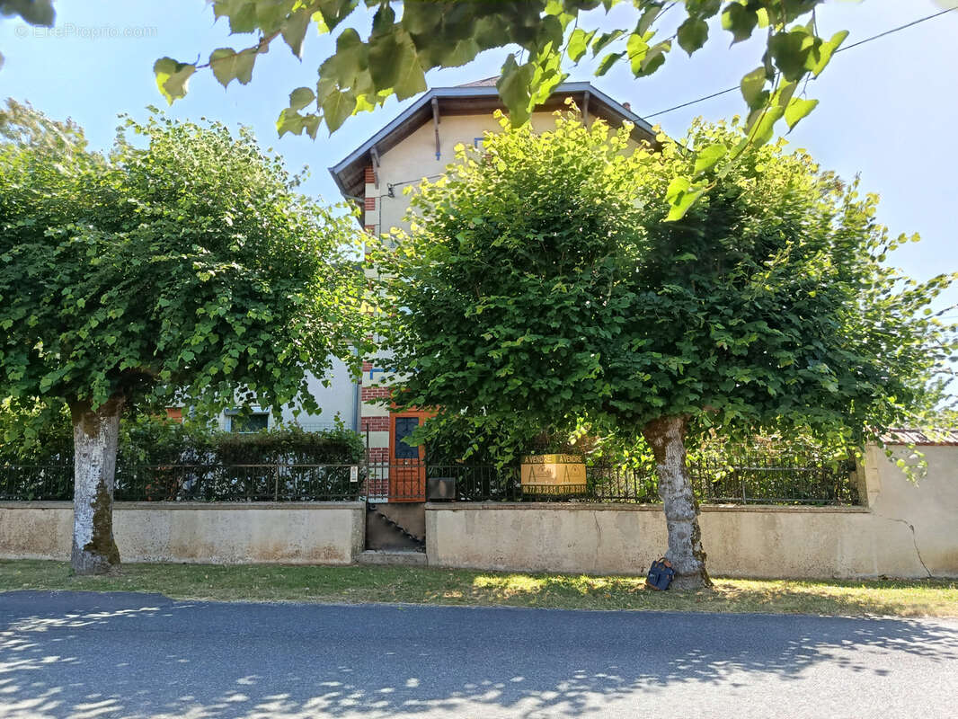 Maison à OUROUER-LES-BOURDELINS