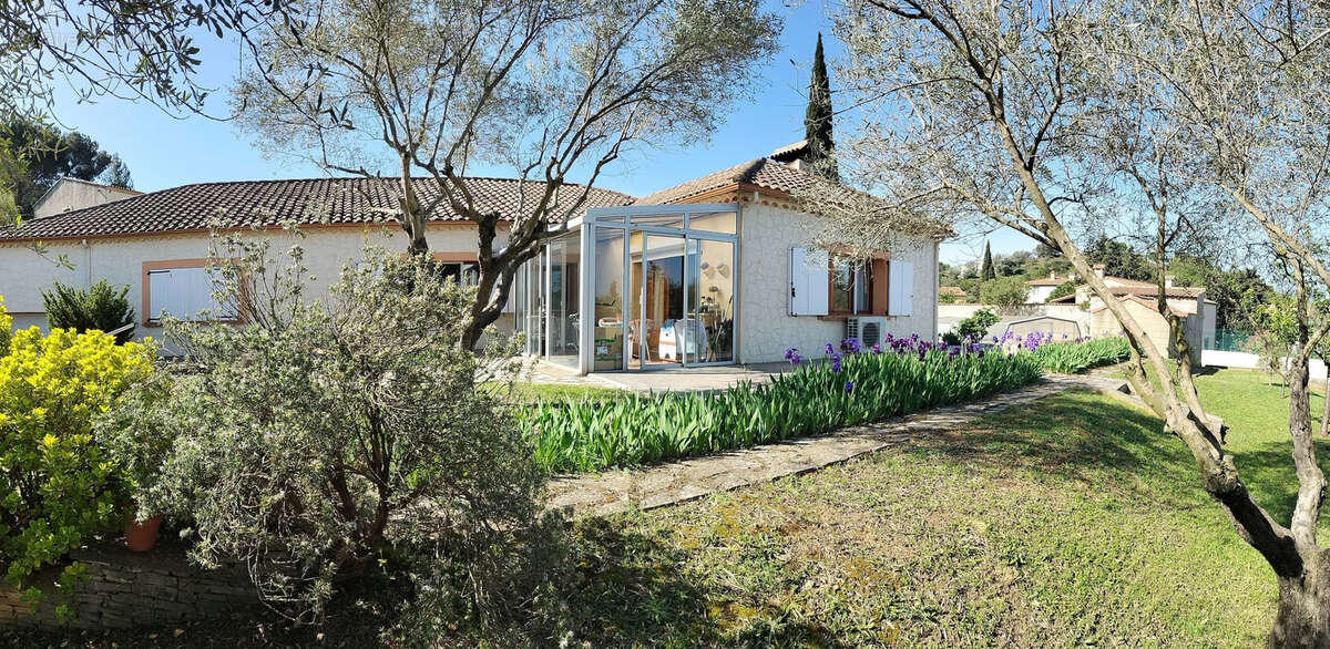 Maison à BELLEGARDE