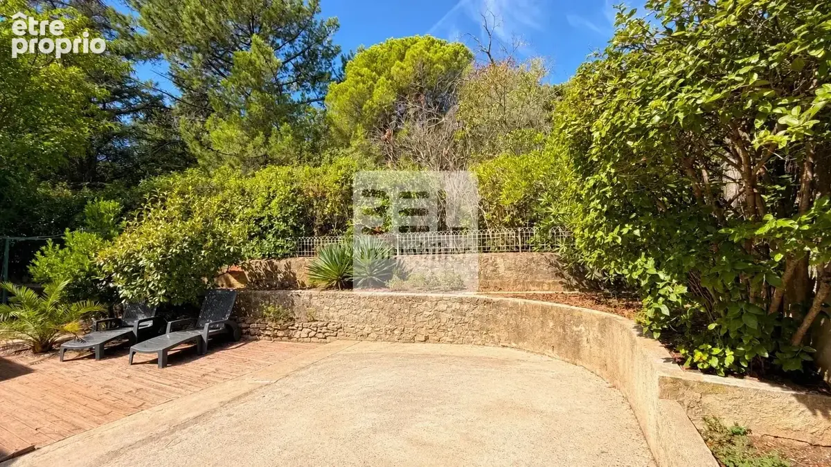 Maison de plain pied sur les hauteurs - photo 10